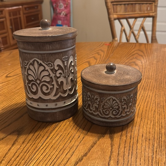 Kitchen storage - Picture 2 of 5